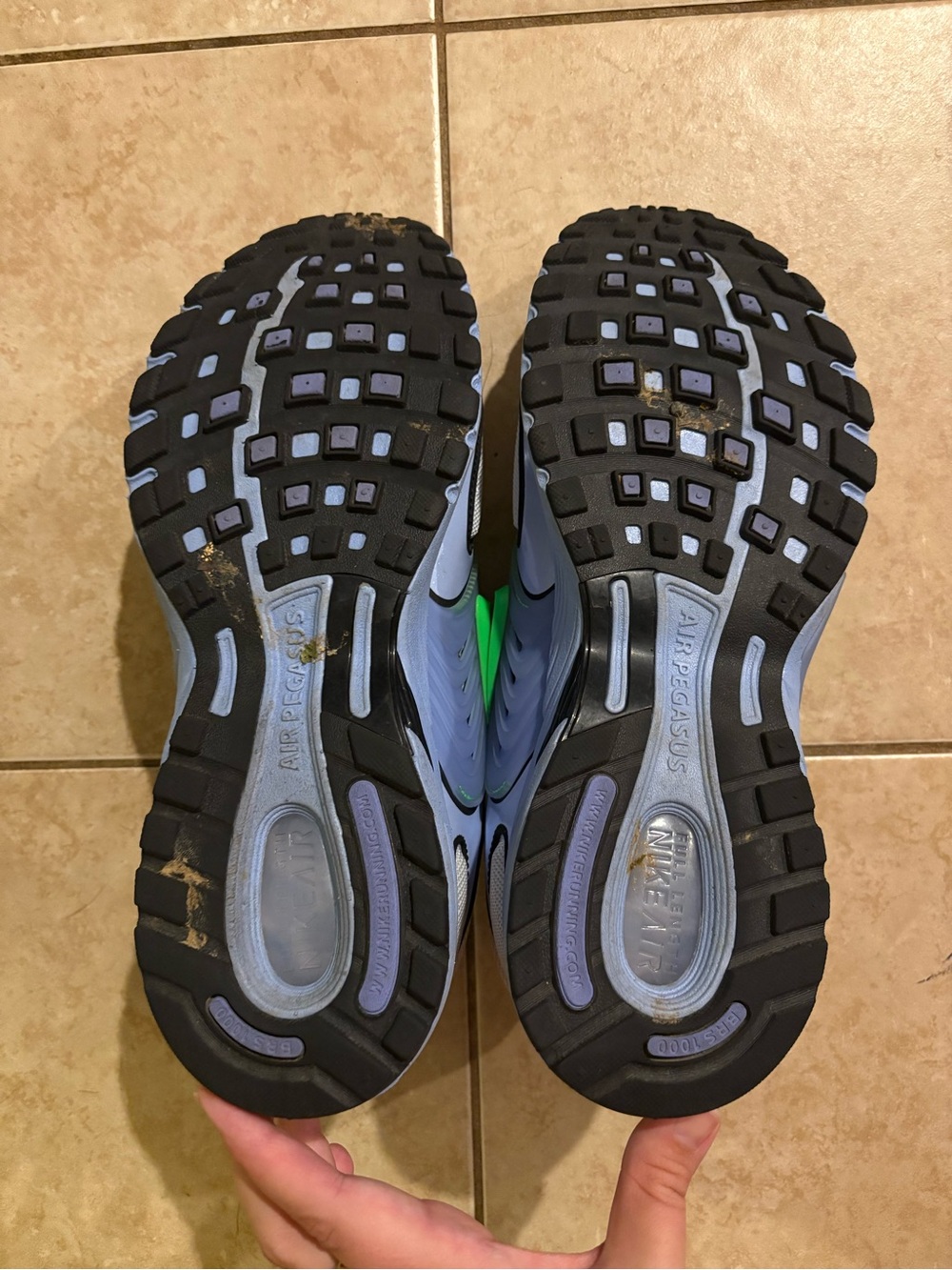 Nike White and Neon Green Men's Running Sneakers Size 12 - Picture 7 of 7